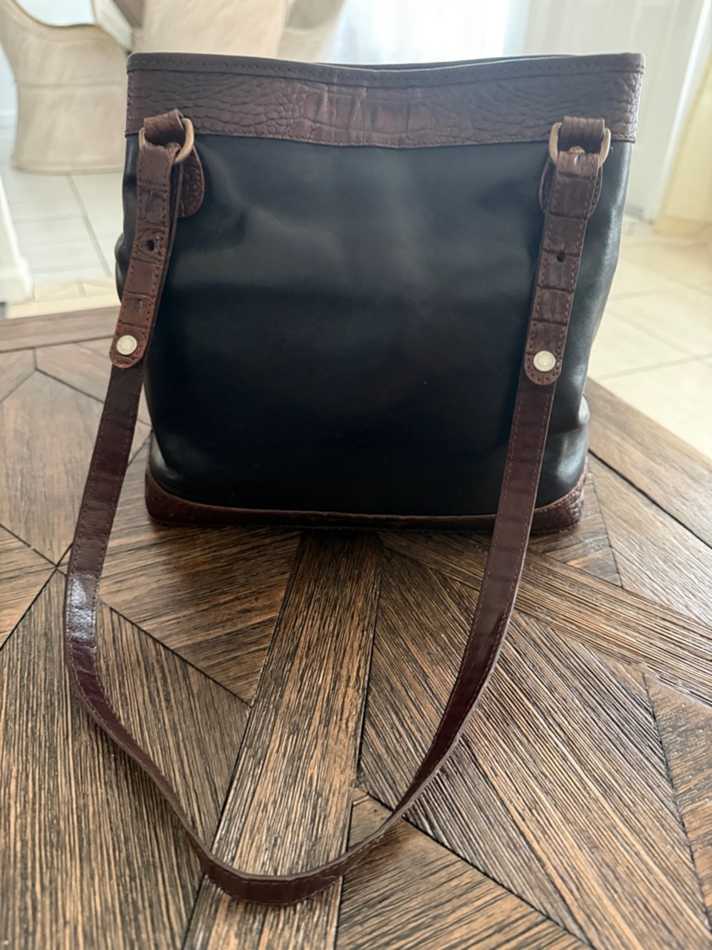 Brahmin Vintage Black Leather Bucket Shoulder Bag Croc Embossed Trim Purse
